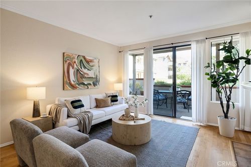 unit-109-2571 Plaza Del Amo, Torrance, CA, 90503-8967 | Card Image