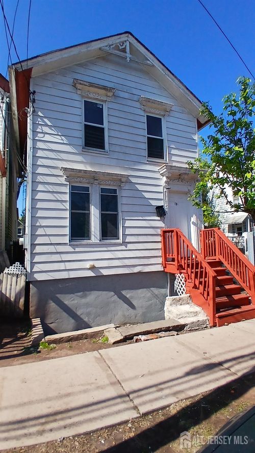 154 Townsend St, New Brunswick, NJ, 08901-2659 | Card Image