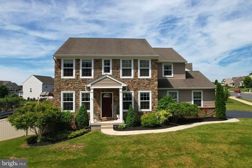 304 Braddock Dr, Etters, PA, 17319-9597 | Card Image