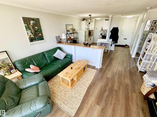 204-10883 Saskatchewan Dr Nw, Edmonton, AB, T6E4S6 | Card Image