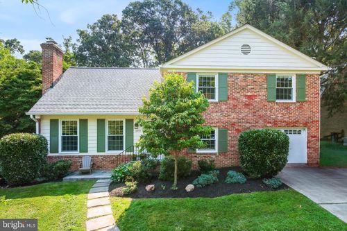11715 Magruder Ln, ROCKVILLE, MD, 20852-4367 | Card Image