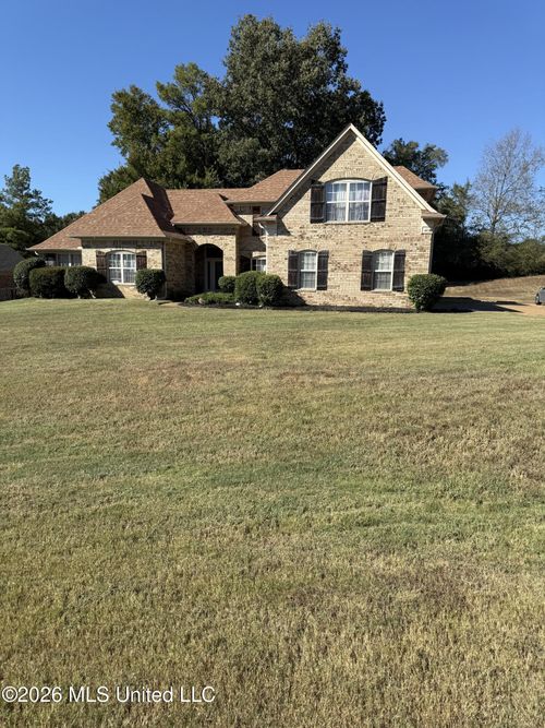 14092 Strafford Ln, Olive Branch, MS, 38654-8461 | Card Image