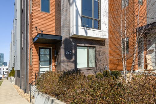826 13th Ave S, Nashville, TN, 37203-4339 | Card Image