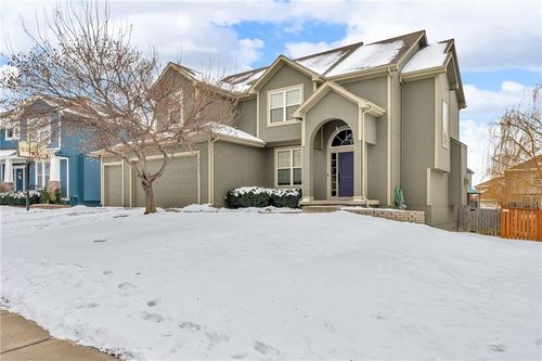 21913 W 95th Ter, Lenexa, KS, 66220-9600 | Card Image