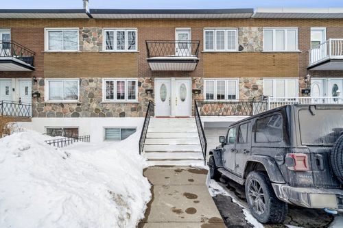 815 Rue Maher, Montréal, QC, H8R2S4 | Card Image