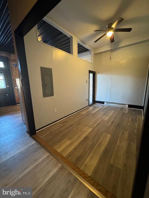 1st-flr-rear-219 S Union St, Middletown, PA, 17057-1334 | Card Image