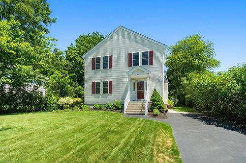 29 Station St, Stoughton, MA, 02072 | Card Image