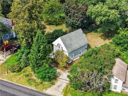 2785 E Center St, Conneaut, OH, 44030-3344 | Card Image