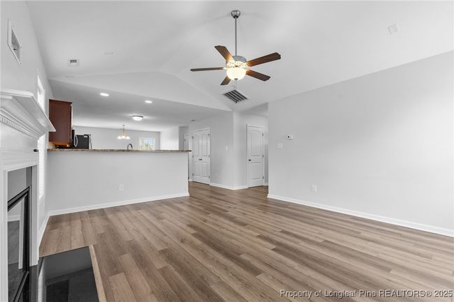 324 New Castle Ln, House other with 3 bedrooms, 3 bathrooms and null parking in Spring Lake NC | Image 10