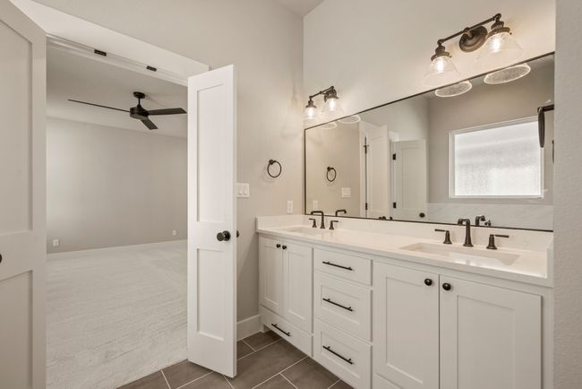 207 W 7 Th St, House other with 4 bedrooms, 3 bathrooms and null parking in Justin TX | Image 26