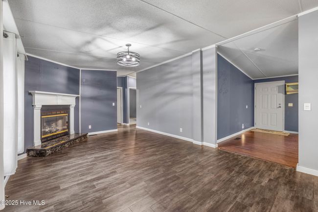 107 Indian Cave Dr, House other with 4 bedrooms, 2 bathrooms and null parking in Richlands NC | Image 17