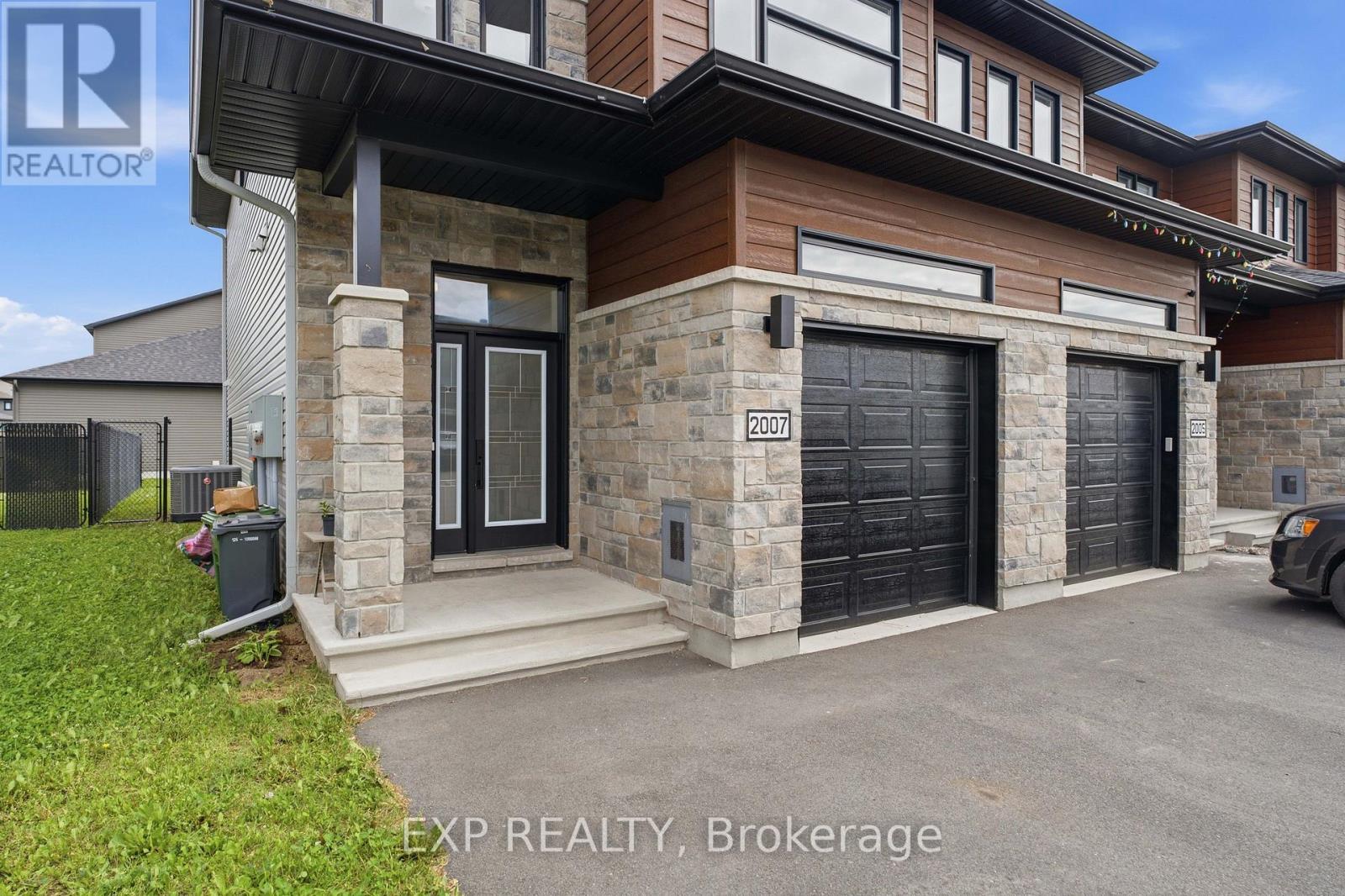 Residential in Russell 2
