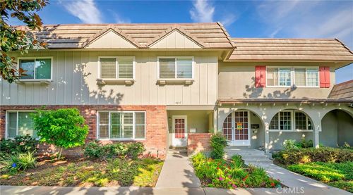 4657 Larwin, Cypress, CA, 90630 | Card Image