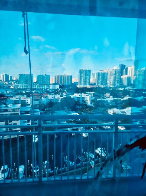 apt-1624-400 Kings Point Dr, Sunny Isles Beach, FL, 33160-5300 | Card Image