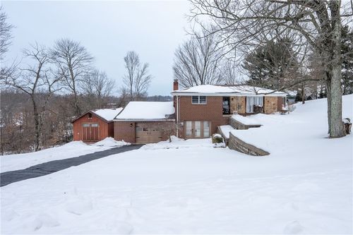 318 Wheatridge Dr, Jeannette, PA, 15644-4035 | Card Image