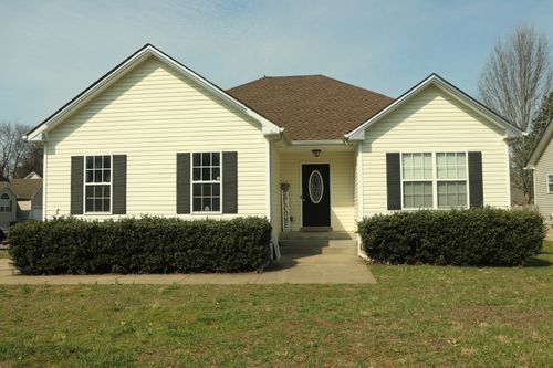 303 Chalet Cir, Clarksville, TN, 37040-1641 | Card Image
