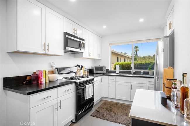 5 - 3827 W Avenue 41, Condo with 3 bedrooms, 3 bathrooms and 2 parking in LOS ANGELES CA | Image 12
