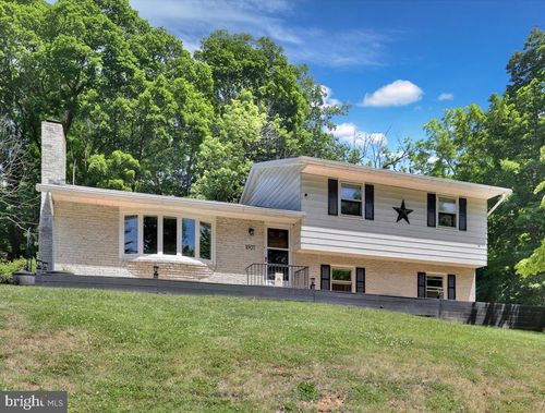 1907 Holly Rd, READING, PA, 19602-1512 | Card Image