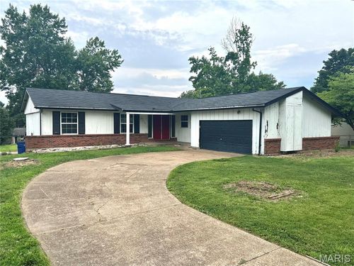 11749 Galba Dr, Florissant, MO, 63033-6812 | Card Image