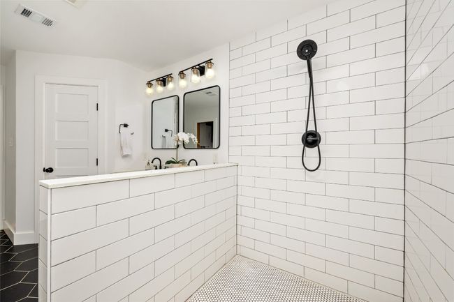 6317 Gato Path, House other with 3 bedrooms, 3 bathrooms and 5 parking in Austin TX | Image 29