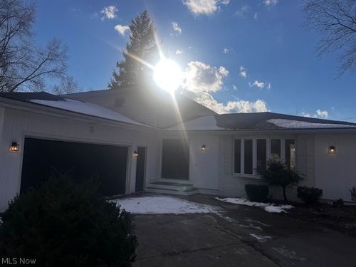 292 Wren Way, Medina, OH, 44256-2814 | Card Image