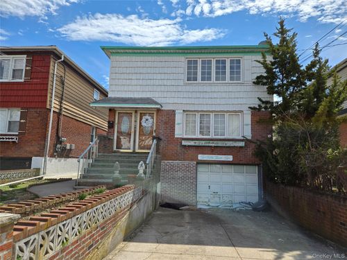 25310 148th Dr, Rosedale, NY, 11422-2816 | Card Image