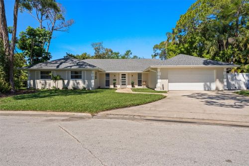 fl-8648 14th Way N, St Petersburg, FL, 33702 | Card Image
