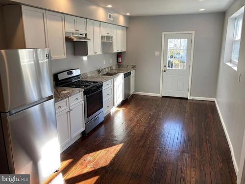 28 Locust St, MERCHANTVILLE, NJ, 08109-5002 | Card Image