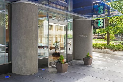 apt-2709-737 Olive Way, Seattle, WA, 98101-3753 | Card Image