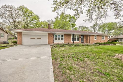 808 N Apache Dr, Independence, MO, 64056-1834 | Card Image