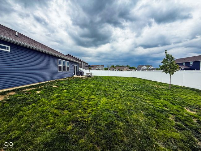view of yard | Image 29