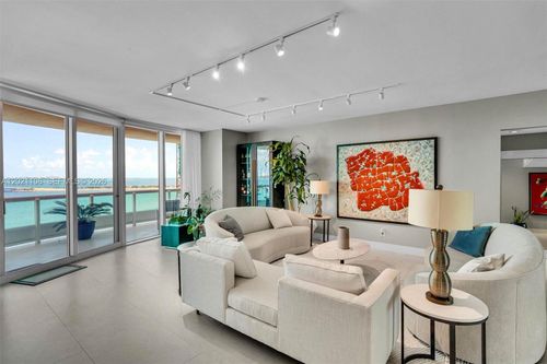 1602-1643 Brickell Ave, Miami, FL, 33129-1293 | Card Image