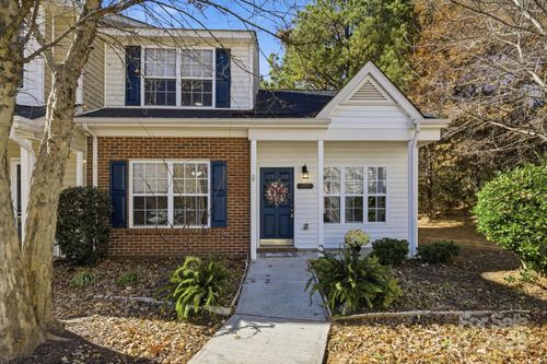 125 Lynch Cir, Mooresville, NC, 28117-6915 | Card Image