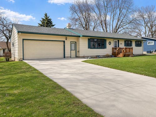 1318 W Chestnut Ave, Olivia, MN, 56277-1609 | Card Image