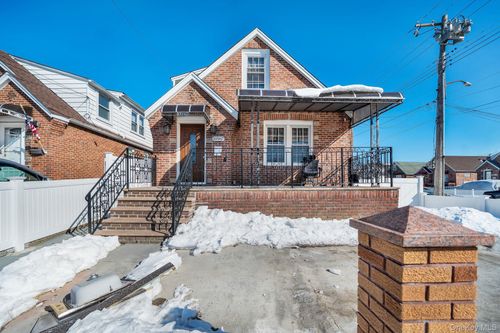 10967 131st St, South Ozone Park, NY, 11420-1617 | Card Image