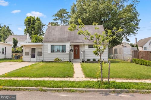 9 Soloff Dr, HAMILTON, NJ, 08610-4220 | Card Image