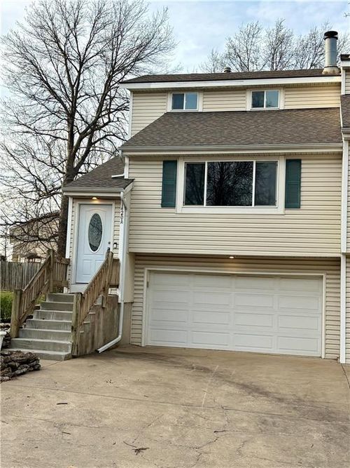 apt-a-1420 Martway Cir, Olathe, KS, 66061-5814 | Card Image