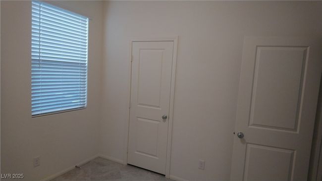 5658 Autumn Cliffs Way, House other with 5 bedrooms, 3 bathrooms and null parking in Las Vegas NV | Image 10
