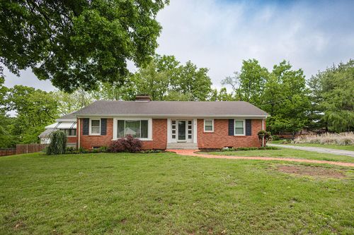 27 Hampton Ave, Winchester, KY, 40391-9110 | Card Image