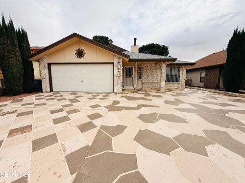 1892 Lyman Dutton Cir, El Paso, TX, 79936-0909 | Card Image