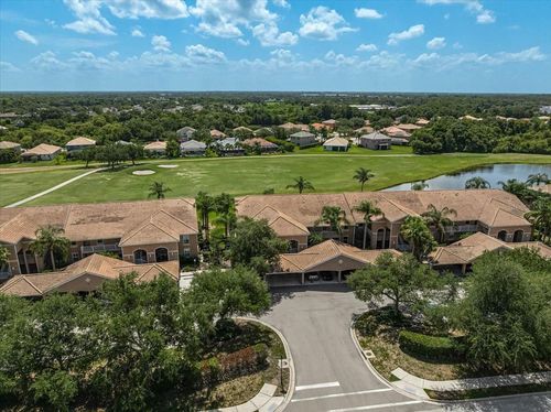 201-915 Fairwaycove Ln, BRADENTON, FL, 34212-6350 | Card Image