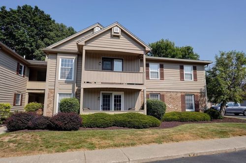 33 Wood Creek Dr, Pittsford, NY, 14534-4411 | Card Image