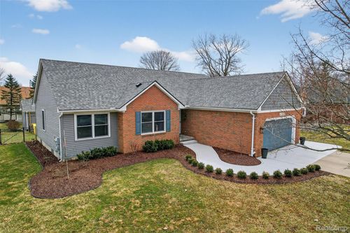 1760 Ash St, Saint Clair, MI, 48079-5557 | Card Image