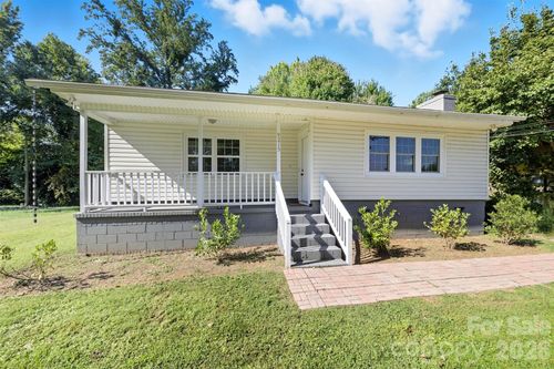 9215 Old Moores Chapel Rd, Charlotte, NC, 28214-8770 | Card Image