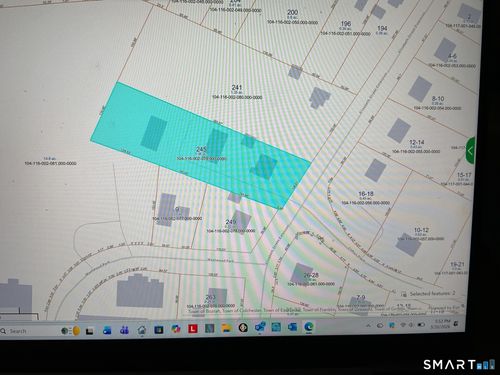 245 Elizabeth Street Ext, Norwich, CT, 06360-6609 | Card Image