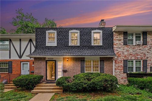 8320 Hadley St, Overland Park, KS, 66212-2722 | Card Image