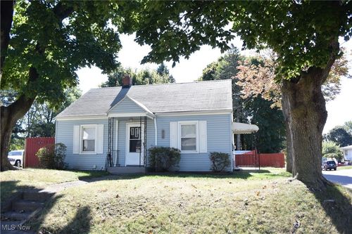 912 Lindsay Ave, Akron, OH, 44306-2738 | Card Image