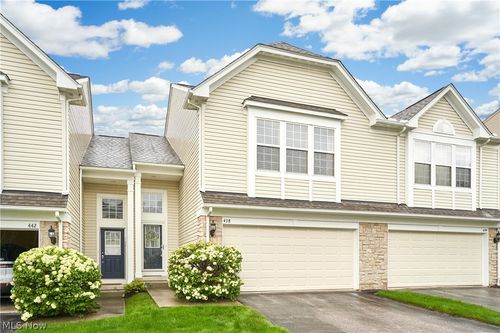 438 Turner Dr, Copley, OH, 44321-3165 | Card Image