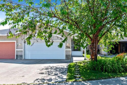 609 Lineham Acres Drive Nw, High River, AB, T1V1S6 | Card Image