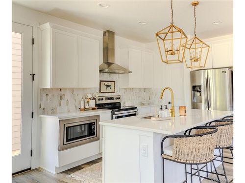 6781 Canosa St, Denver, CO, 80221-2372 | Card Image